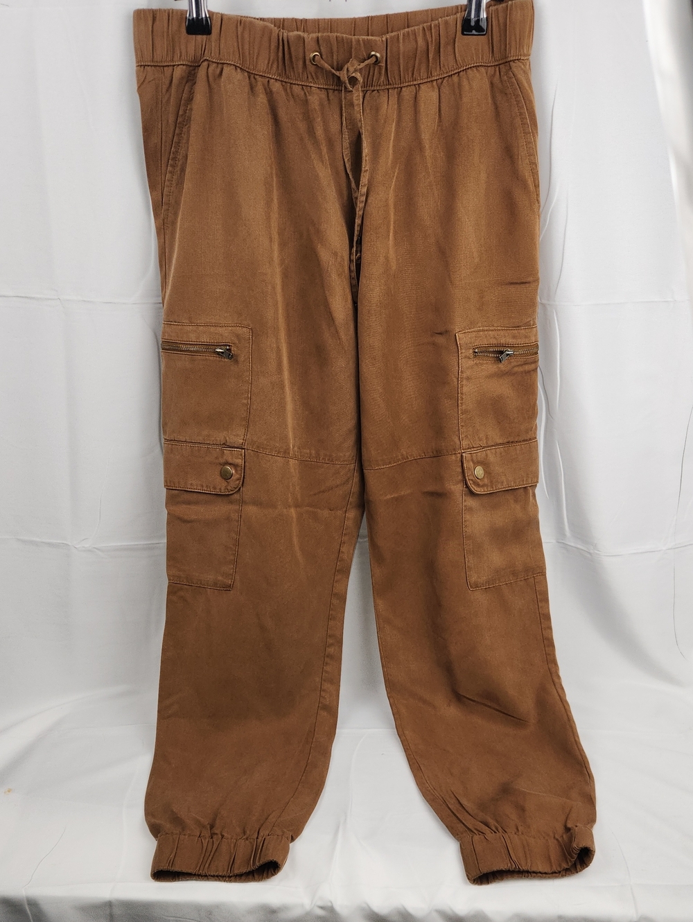 Banana Republic Women's Toasted Hazelnut Cargo Joggers - Seudo Suede Appearance.